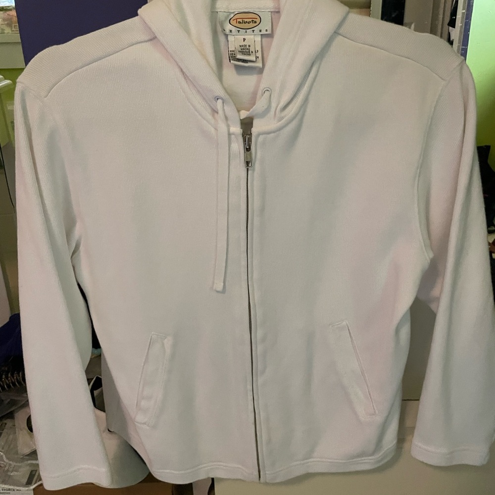 Cropped long sleeve zip up hoodie